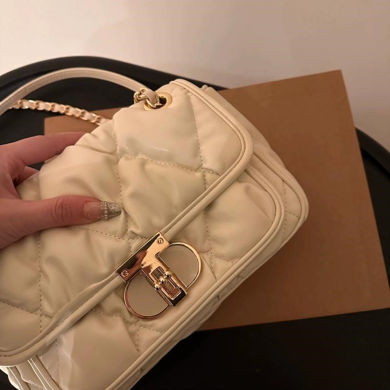Elegante geplooide kettinghand - Quiet Luxury Bags Crossbody recensie en prijs