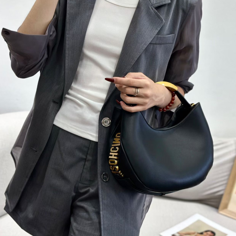 Halvemaanvormige dames handtas - Luxury Bags Sell recensie en prijs